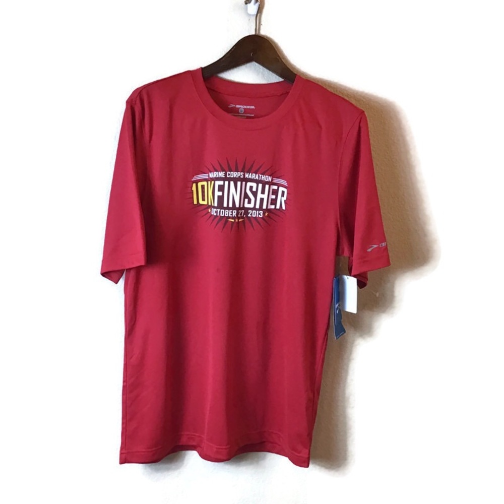 Brooks NWT MCM 10K Marine 2013 Marathon Shirt